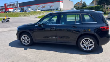 MERCEDES-BENZ GLB