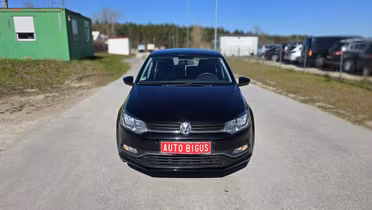 VOLKSWAGEN Polo