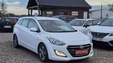 HYUNDAI i30