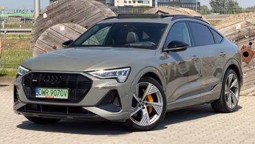 AUDI e-tron Sportback