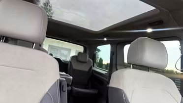 VOLKSWAGEN Multivan