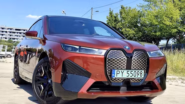 BMW iX