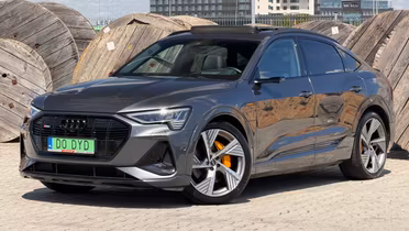 AUDI e-tron Sportback