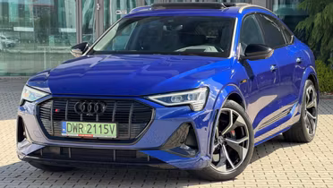 AUDI e-tron Sportback