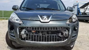 PEUGEOT 4007