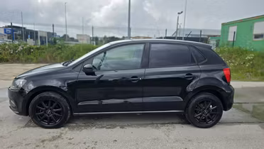 VOLKSWAGEN Polo
