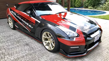NISSAN GT-R