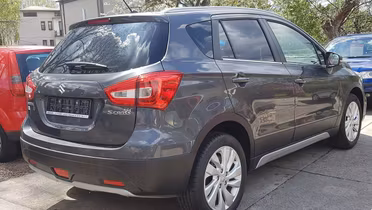 SUZUKI S-Cross