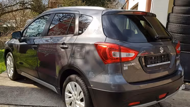 SUZUKI S-Cross