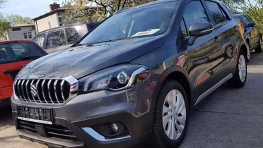 SUZUKI S-Cross