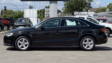 AUDI A3 Limousine
