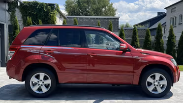 SUZUKI Grand Vitara