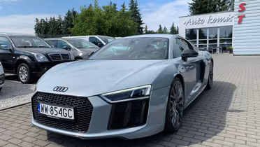 AUDI R8
