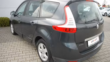RENAULT Grand Scenic