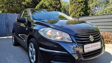 SUZUKI S-Cross