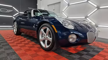 PONTIAC Solstice