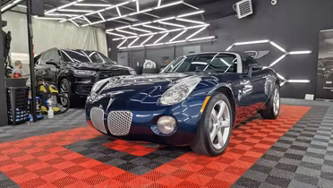 PONTIAC Solstice