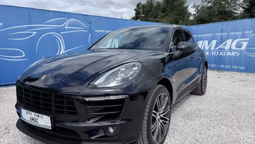 PORSCHE Macan
