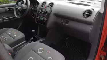 VOLKSWAGEN Caddy