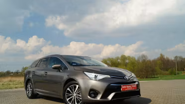 TOYOTA Avensis