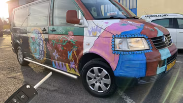 VOLKSWAGEN Transporter