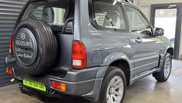 SUZUKI Grand Vitara