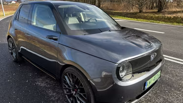 HONDA e
