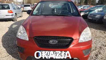 KIA Carens