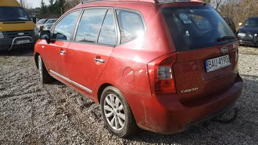 KIA Carens