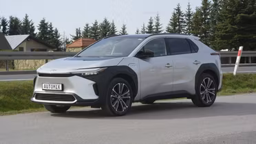 TOYOTA bZ4X