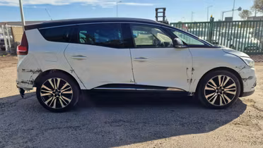 RENAULT Grand Scenic