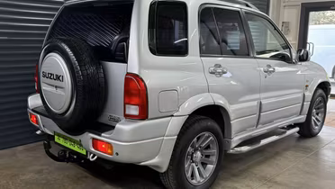 SUZUKI Grand Vitara