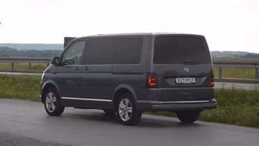 VOLKSWAGEN Caravelle