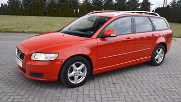 VOLVO V50