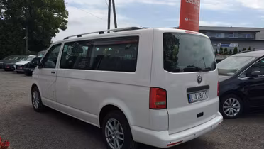 VOLKSWAGEN Caravelle