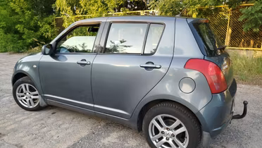 SUZUKI Swift
