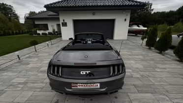 FORD Mustang