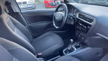 PEUGEOT 301