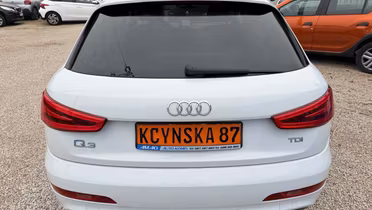AUDI Q3