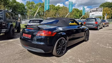 AUDI TT