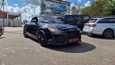 AUDI TT