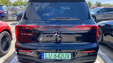 MERCEDES-BENZ GLB