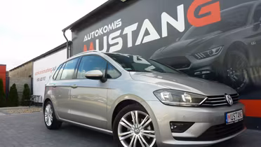 VOLKSWAGEN Golf Sportsvan