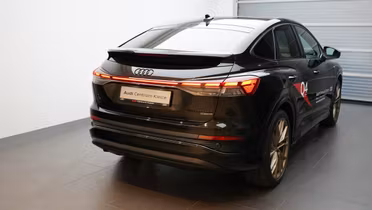 AUDI Q4 Sportback e-tron