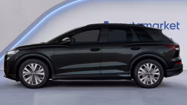 AUDI Q4