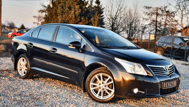 TOYOTA Avensis