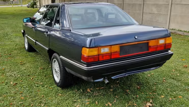 AUDI 200