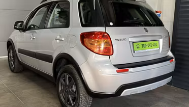 SUZUKI SX4
