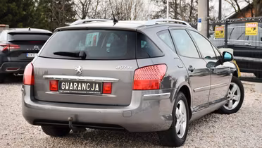 PEUGEOT 407