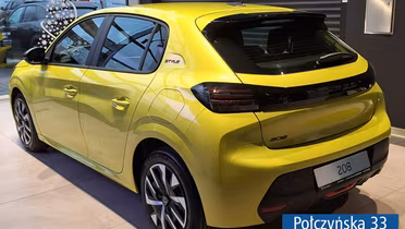 PEUGEOT 208